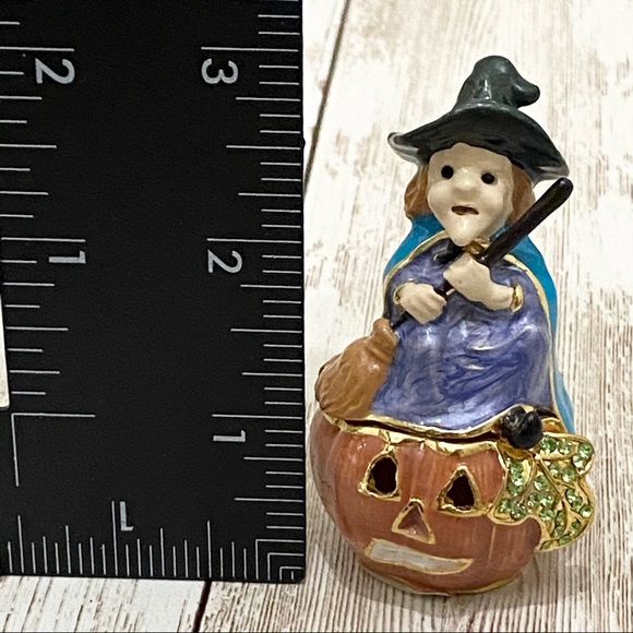 Artform Witchiepoo Halloween Enamel Trinket - Picture 7 of 15